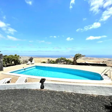 Apartamento D, Wifi, Piscina Con Vista Espectacular A Oceano Atlantico Playa Blanca (Lanzarote)