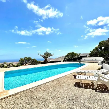 Apartamento D, Wifi, Piscina Con Vista Espectacular A Oceano Atlantico * Playa Blanca (Lanzarote)